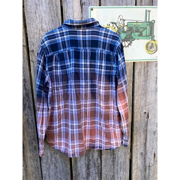 Self Distressed Size XL Navy Blue Flannel - Picture 2 of 3